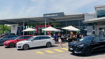 Eingang der Altenburg Garage